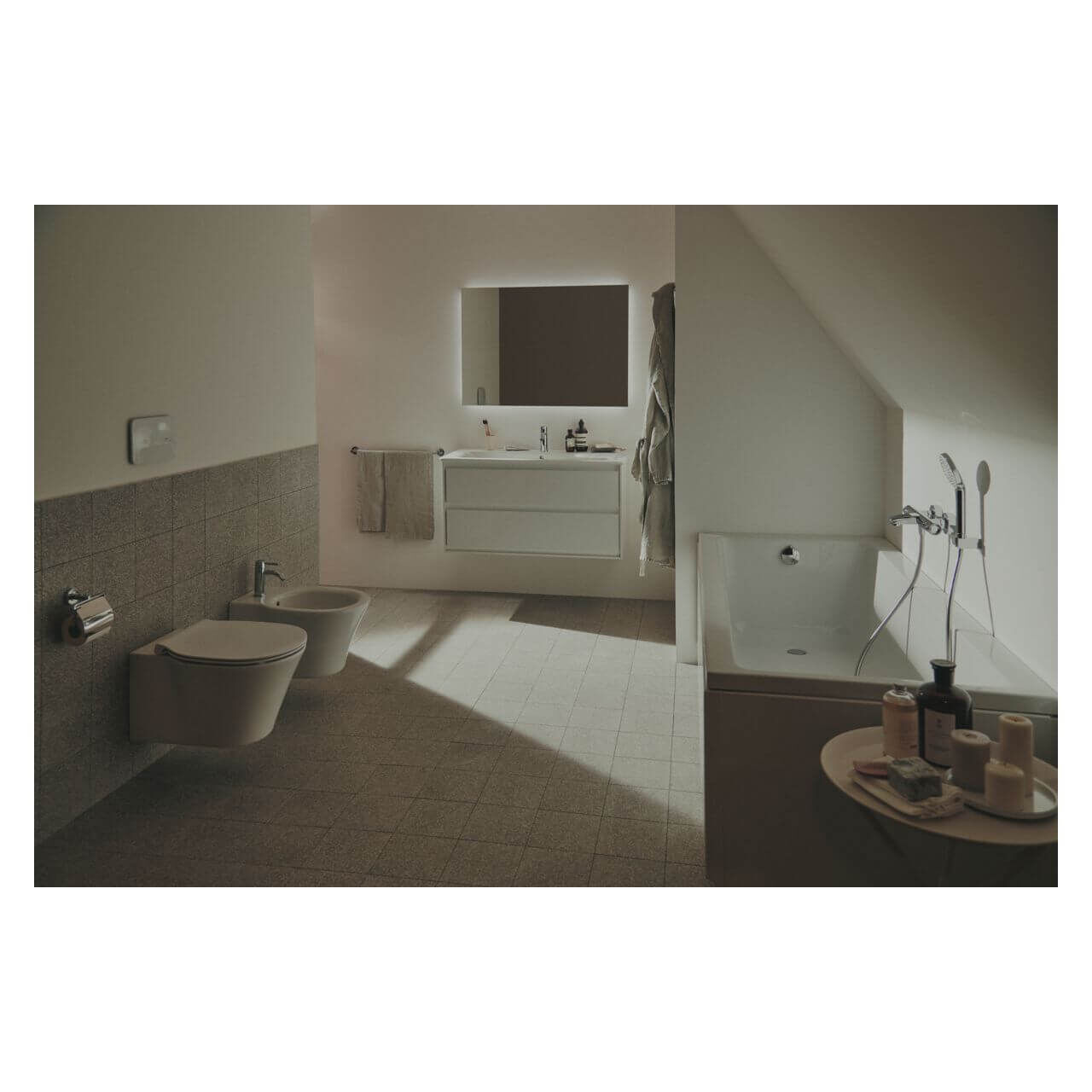 Ideal Standard WC-Sitz Connect Air Softclosing Weiß (E036601) – jetzt bei Meds24 Ideal Standard WC-Sitz Connect Air Softclosing Weiß (E036601)